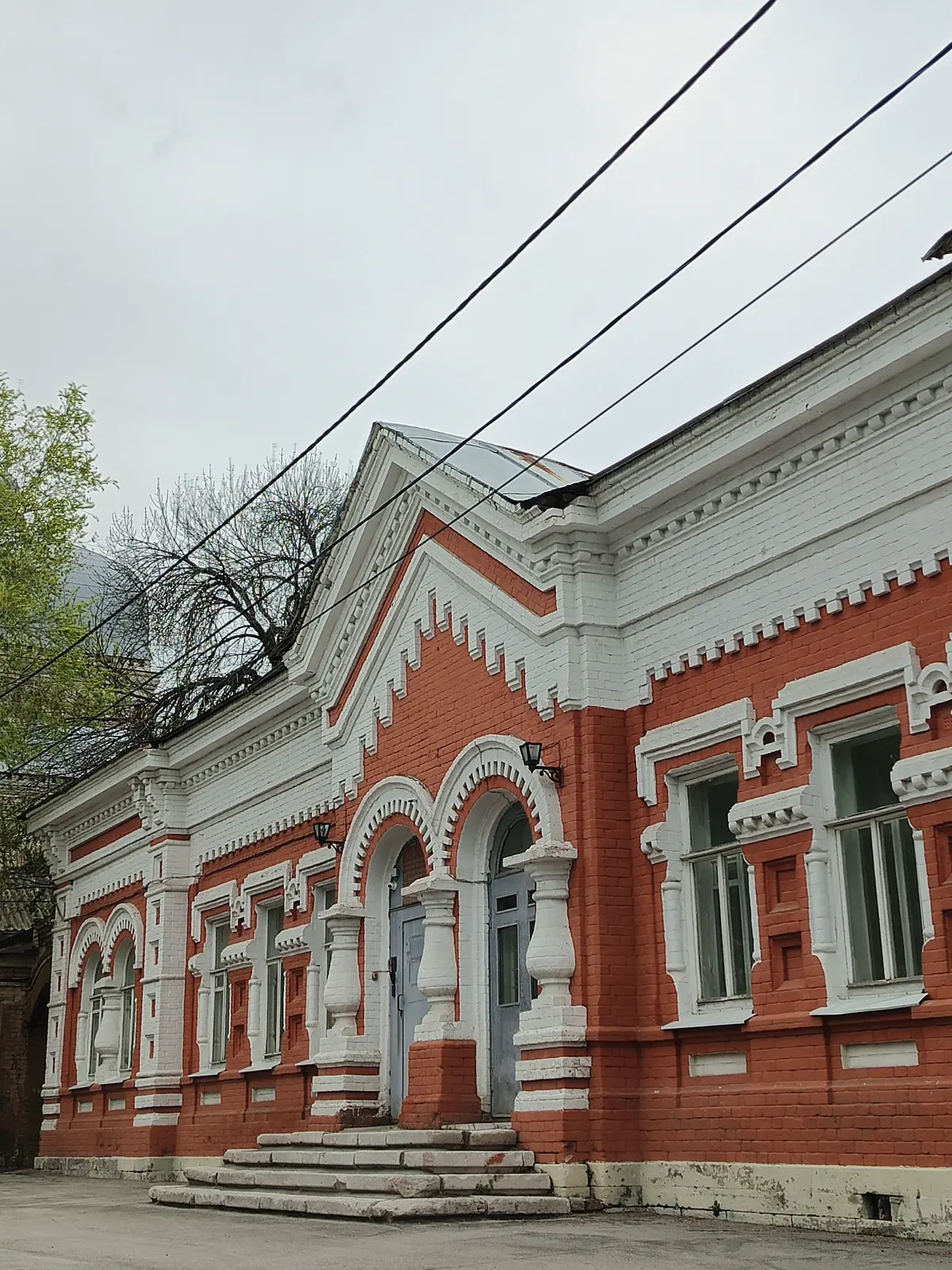 Из аэропорта в отель: обзорно-исторический трансфер в Самаре