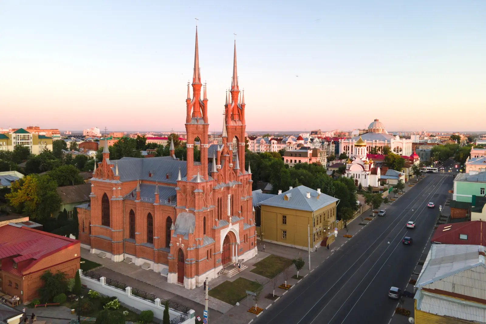 Обзорная экскурсия по Самаре: от купеческих кварталов к Волге